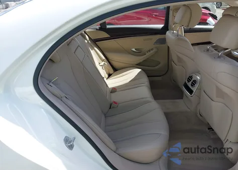 2016 Mercedes-Benz S 550 4Matic z USA, uszkodzony, nr VIN WDDUG8FB2GA226166